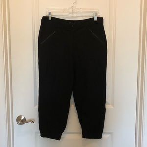 Theory Black Capris